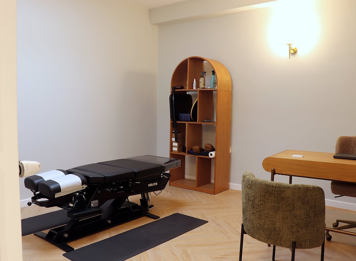 Salle de soin du cabinet, 36 rue d'Hauteville, Paris 10e