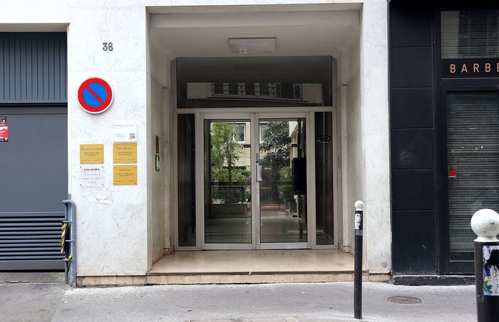 Entrée de l'immeuble, 36 rue d'Hauteville